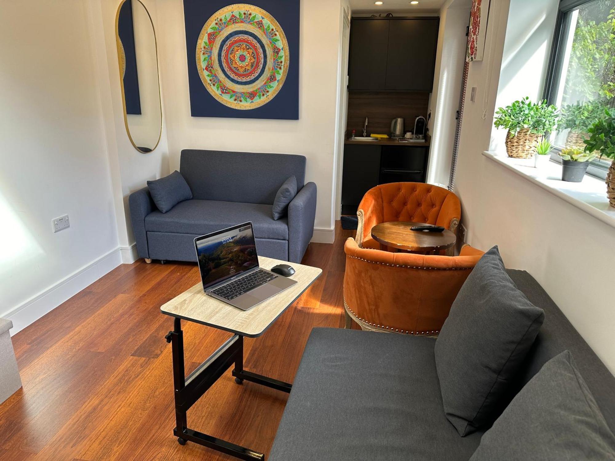 Bespoke Gallery Guesthouse Hendon Exterior foto